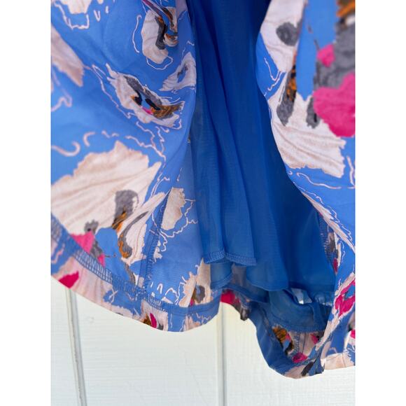 ASTR the Label Romper,‎ Open Back, Blue Floral, Tie Back, Size S - Picture 6 of 6